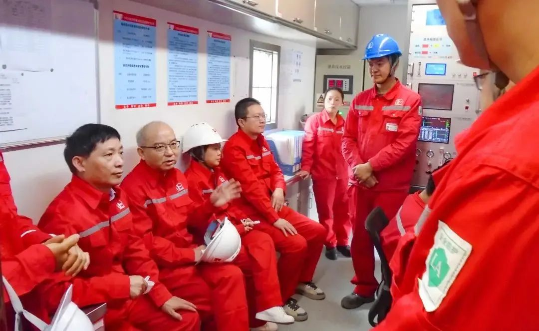 情系员工到一线，传递关切暖人心(图2)