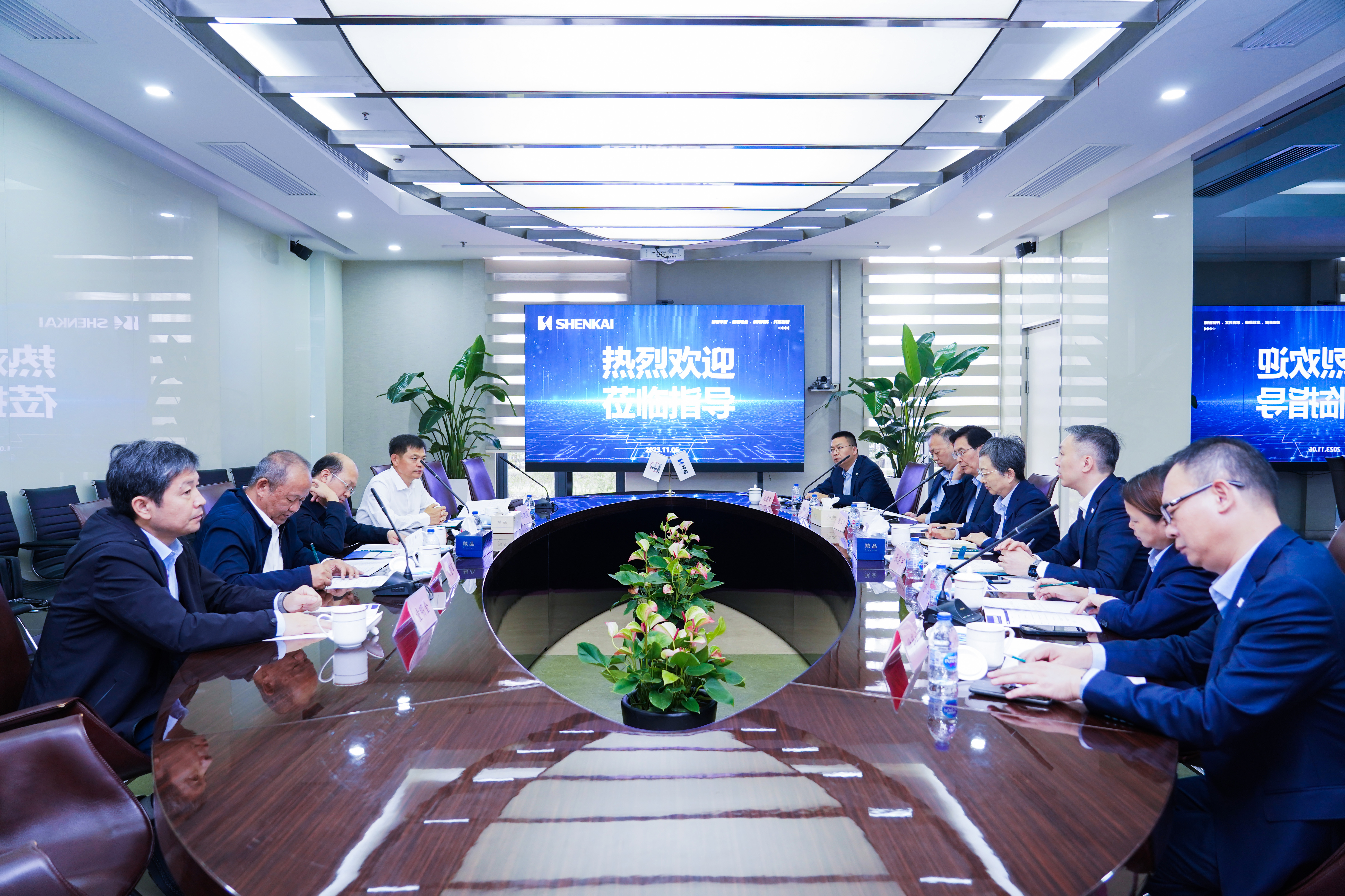 中国石化辅导刘会友、张建阔一行莅临公海赌船官网参观调查(图1)