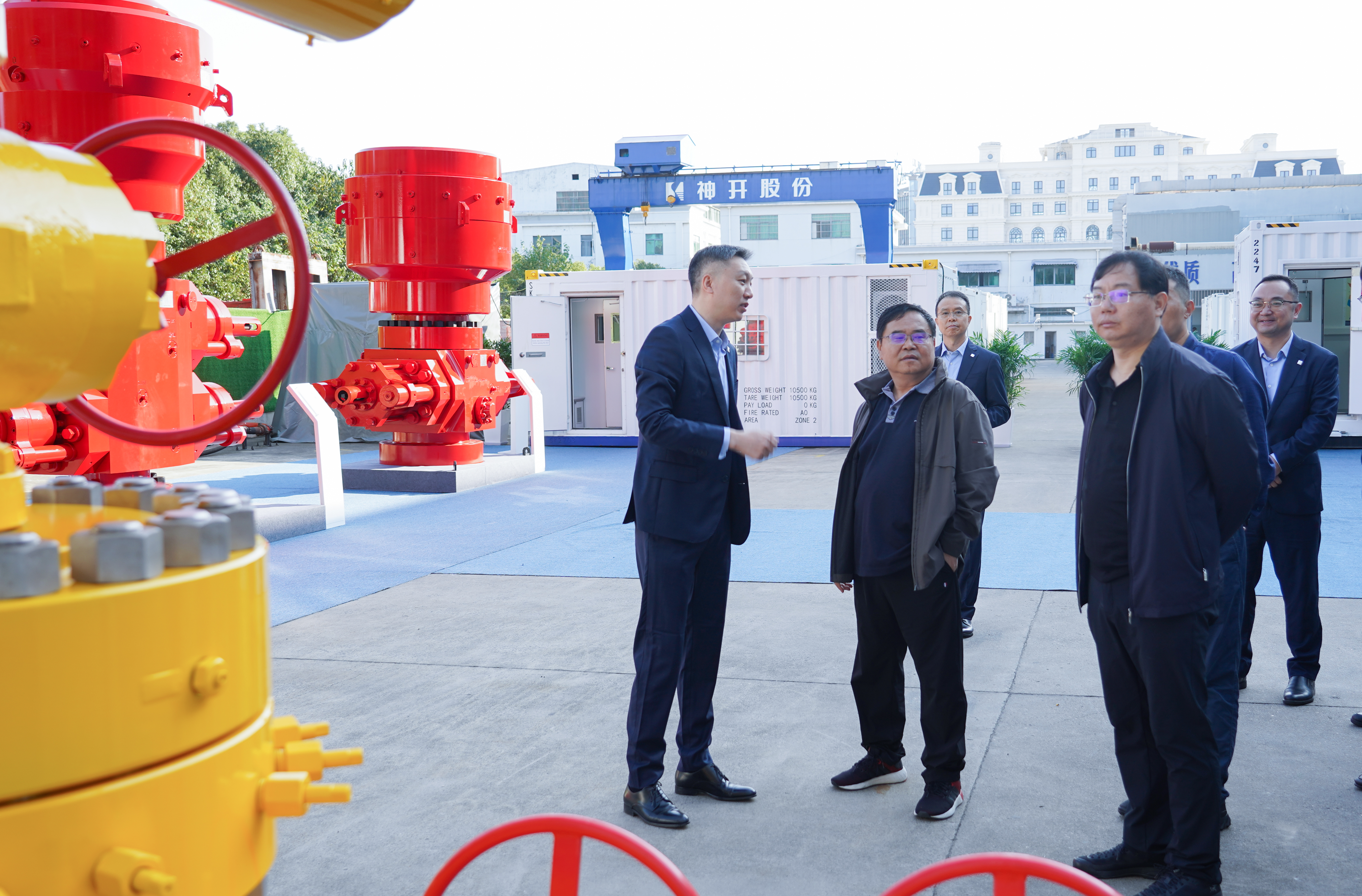 中石化成功石油工程公司张宗檩书记一行莅临公海赌船官网参观互换(图3) 中石化成功石油工程公司张宗檩书记一行莅临公海赌船官网参观互换(图3)