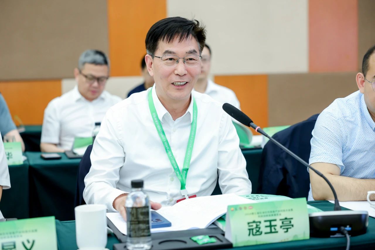 勇挑创新沉担，发展新质出产力——公海赌船官网参与第三届石油石化设备产业科技大会(图6)
