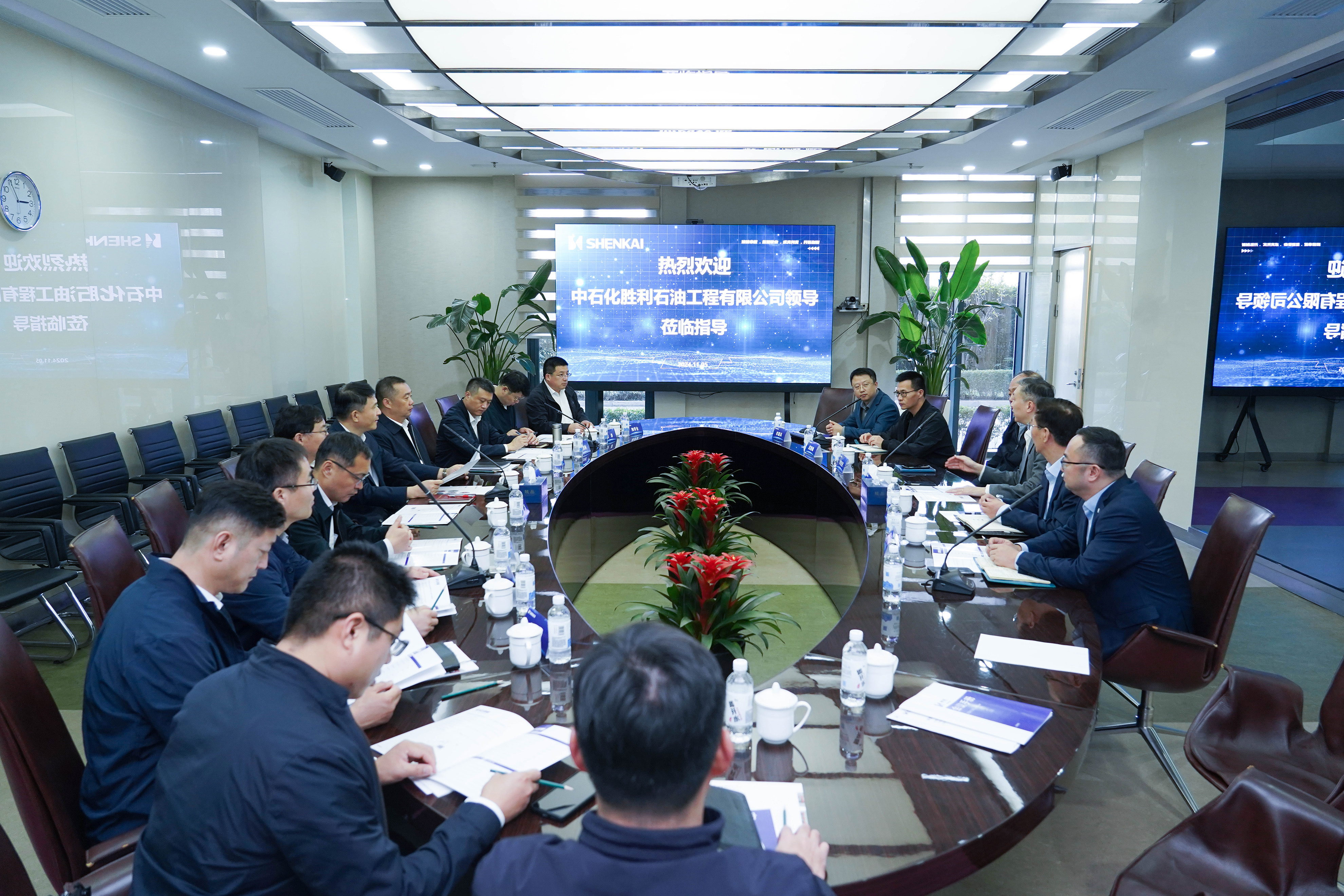 中石化成功石油工程有限公司辅导莅临公海赌船官网参观互换(图1) 中石化成功石油工程有限公司辅导莅临公海赌船官网参观互换(图1)