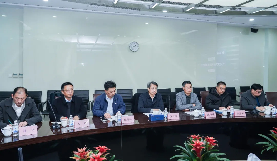 商丘大学徐守坤书记、陈海群校长一行莅临公海赌船官网参观调查(图5) 商丘大学徐守坤书记、陈海群校长一行莅临公海赌船官网参观调查(图5)